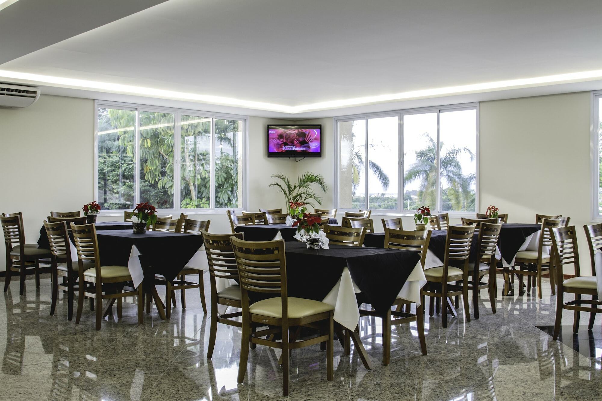 Colonial Plaza Hotel Pindamonhangaba Εξωτερικό φωτογραφία